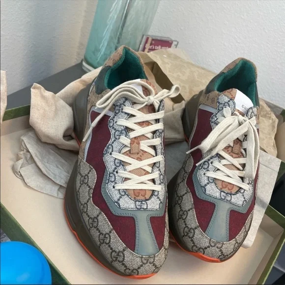 Gucci shies 10.5. - Picture 3 of 8